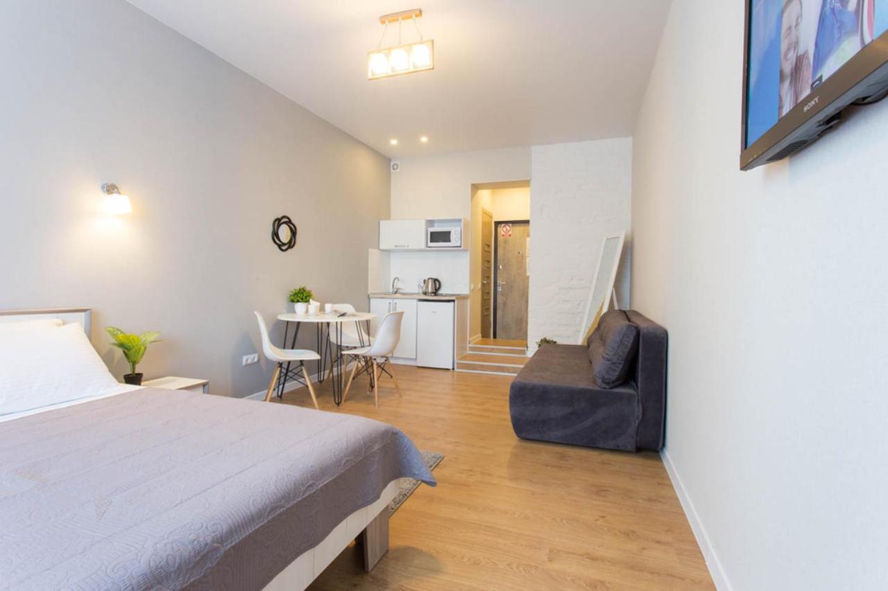 New Studio, Metro Yaroslava Mudroho And Universytet - Chernyshevska Str 95-3 카리프 외부 사진