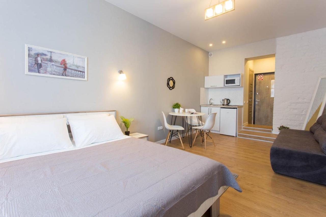 New Studio, Metro Yaroslava Mudroho And Universytet - Chernyshevska Str 95-3 카리프 외부 사진