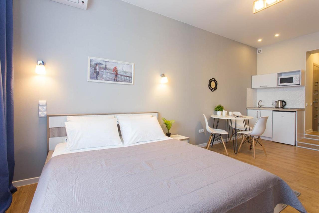 New Studio, Metro Yaroslava Mudroho And Universytet - Chernyshevska Str 95-3 카리프 외부 사진