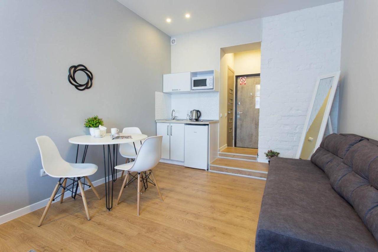 New Studio, Metro Yaroslava Mudroho And Universytet - Chernyshevska Str 95-3 카리프 외부 사진