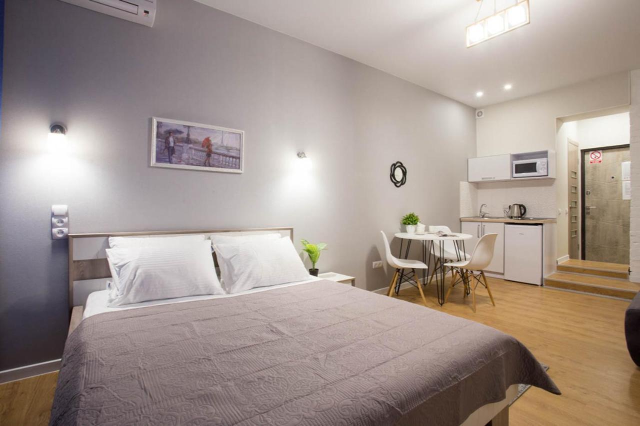 New Studio, Metro Yaroslava Mudroho And Universytet - Chernyshevska Str 95-3 카리프 외부 사진