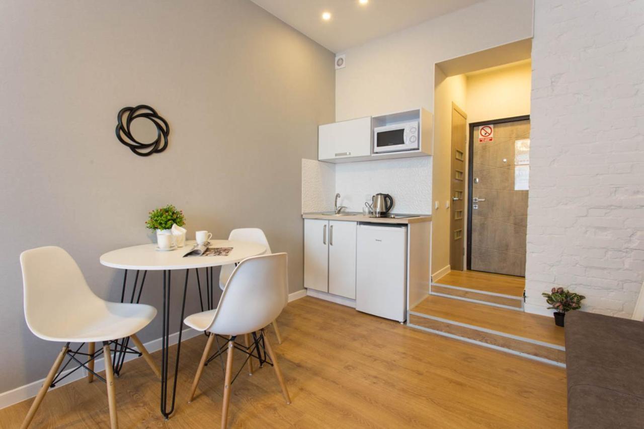 New Studio, Metro Yaroslava Mudroho And Universytet - Chernyshevska Str 95-3 카리프 외부 사진