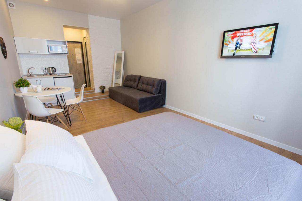 New Studio, Metro Yaroslava Mudroho And Universytet - Chernyshevska Str 95-3 카리프 외부 사진