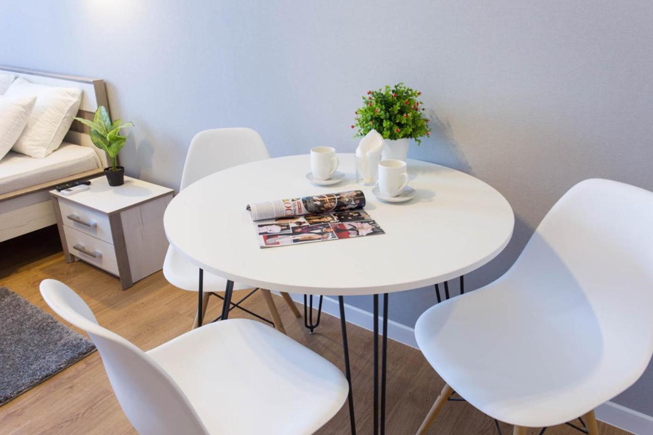 New Studio, Metro Yaroslava Mudroho And Universytet - Chernyshevska Str 95-3 카리프 외부 사진